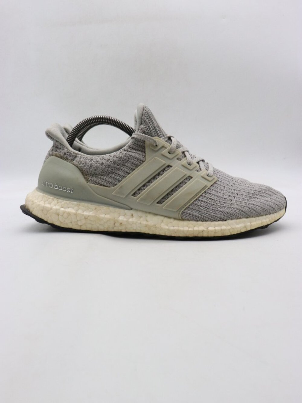 Adidas UltraBoost 4.0 Primeknit Gray/White Boost Men's 9.5 Running Shoe BB6167